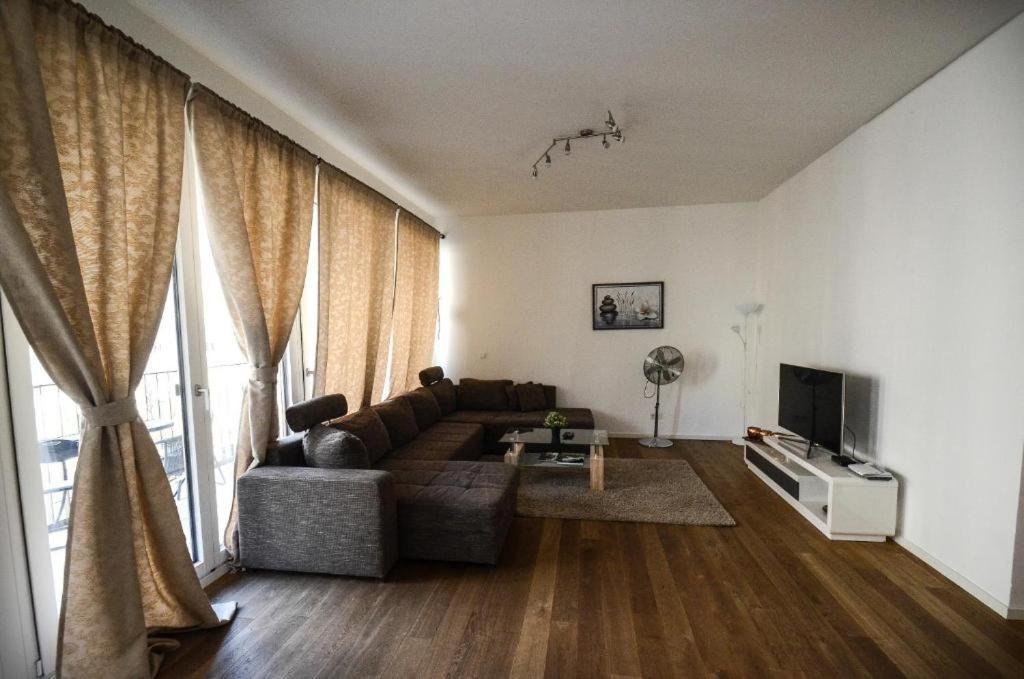 Apartamento High-Quality In The Heart Of Stuttgart 4 Exterior foto