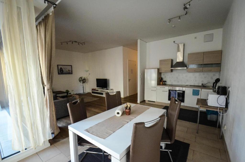 Apartamento High-Quality In The Heart Of Stuttgart 4 Exterior foto